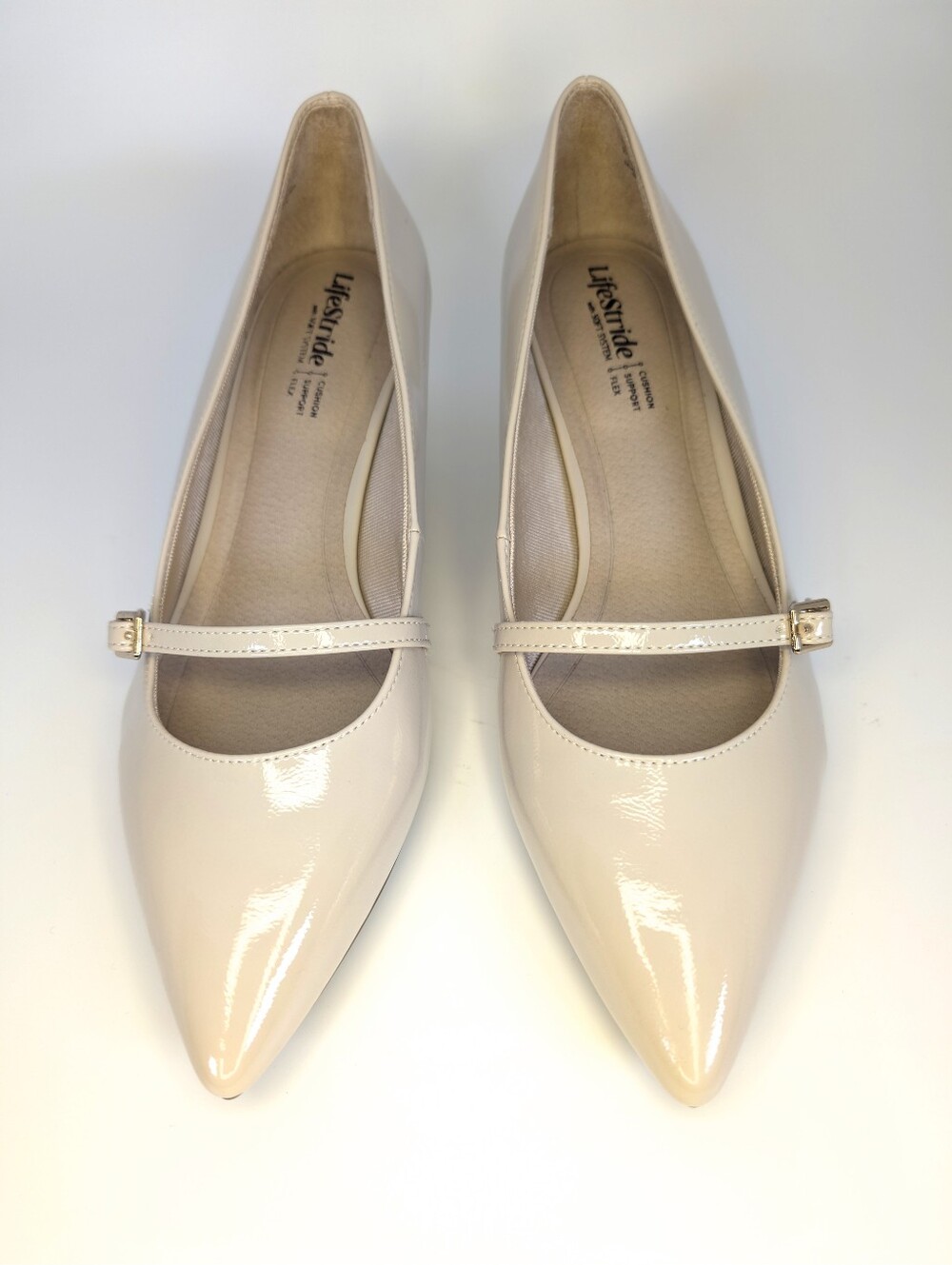 Life Stride Soft System Madelyn Almond Milk Pointy Toe Kitten Heel Pumps 9 Wide - Picture 7 of 14